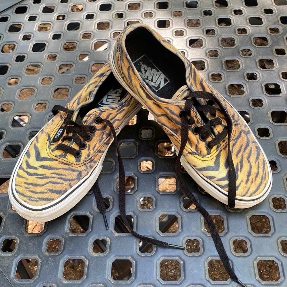 Worn Ultra Low Top Tiger Print Vans Unisex